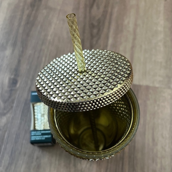 Starbucks Holiday Gold Metallic Venti Cup & Ornament Keychain Limited Edition - Picture 2 of 8